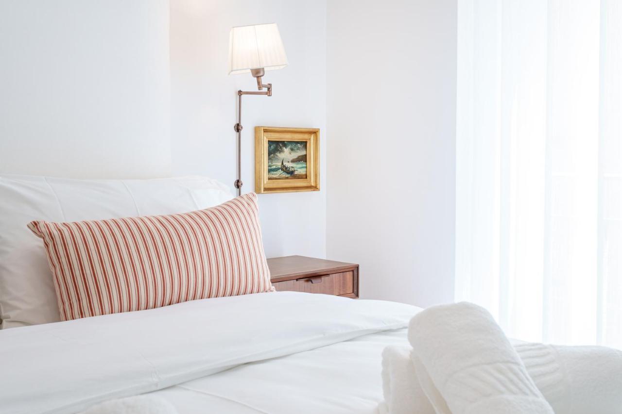 Charming Nazare Apartment-1 Minute To The Beach 외부 사진